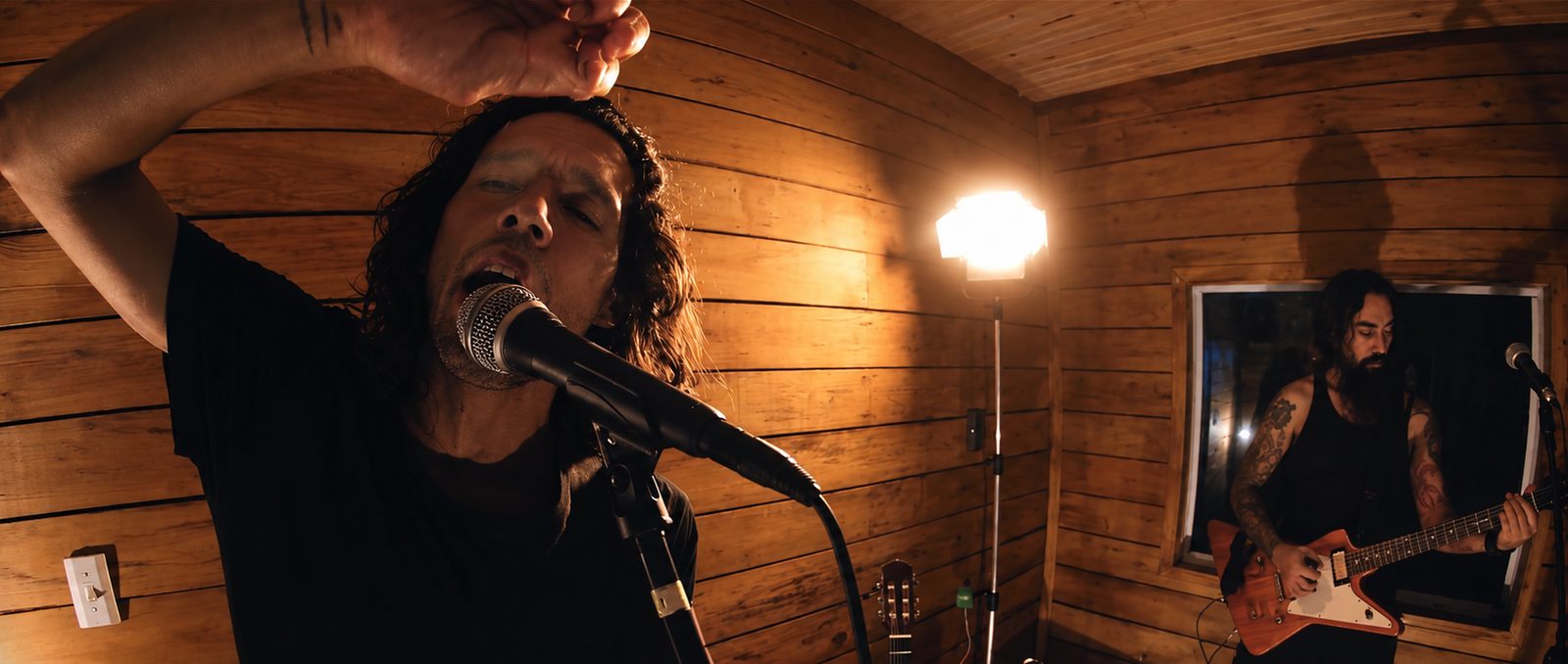 Faria's Session episódio 1 — O Moço: vocal e guitarra ao vivo